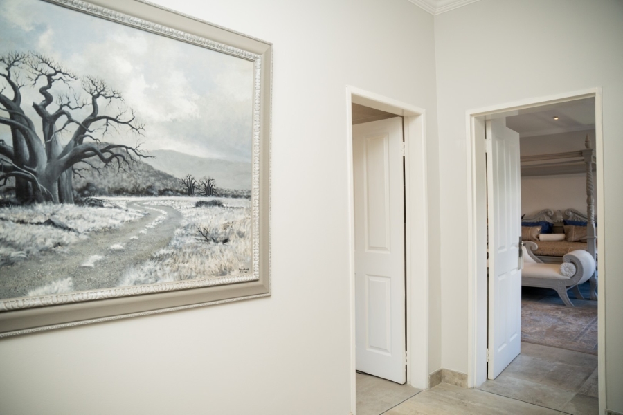 6 Bedroom Property for Sale in Wilkoppies North West